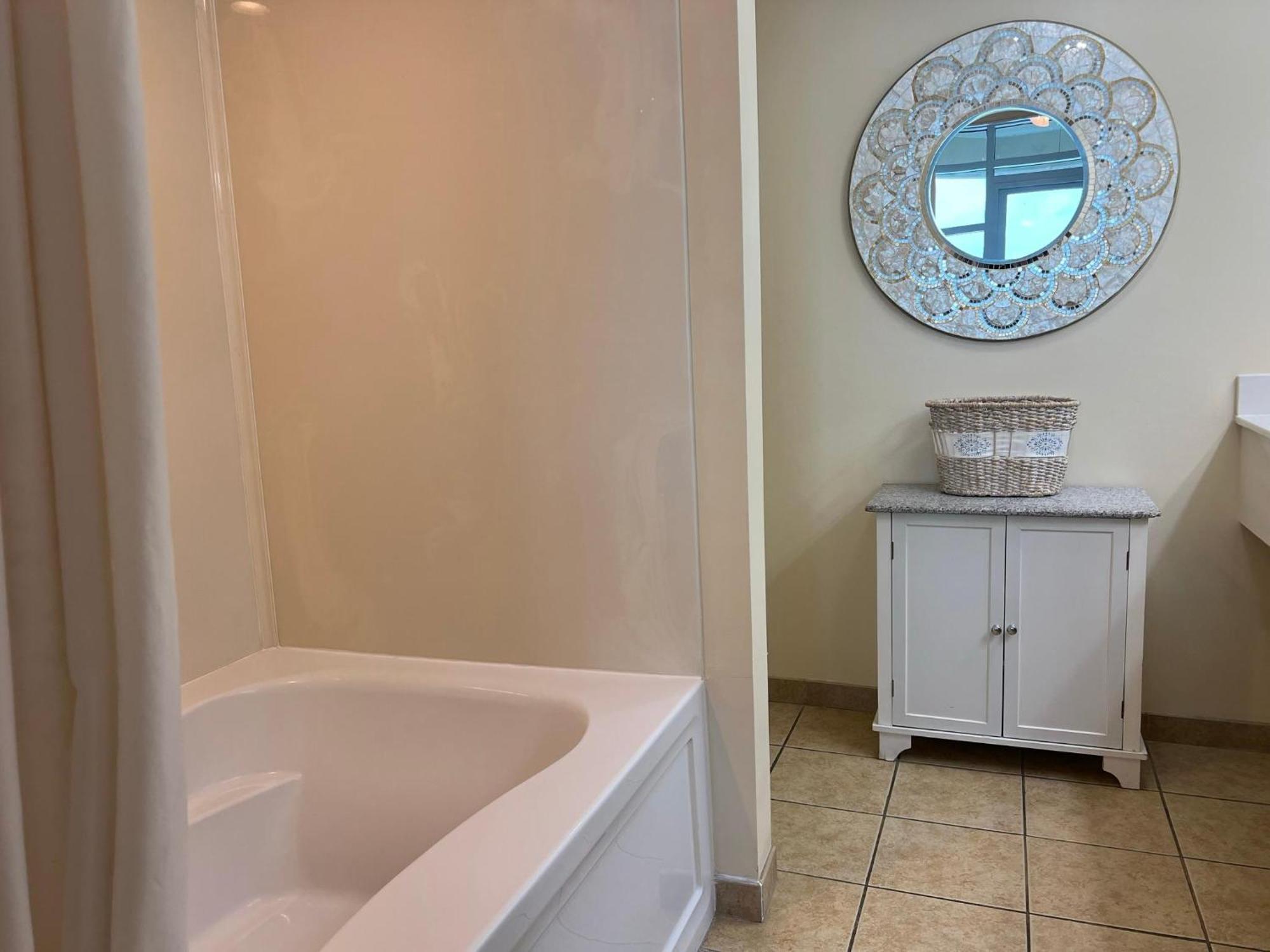 Вилла 2501 S Ocean Blvd, 0811 - Ocean Front Sleeps 6 Миртл-Бич Экстерьер фото