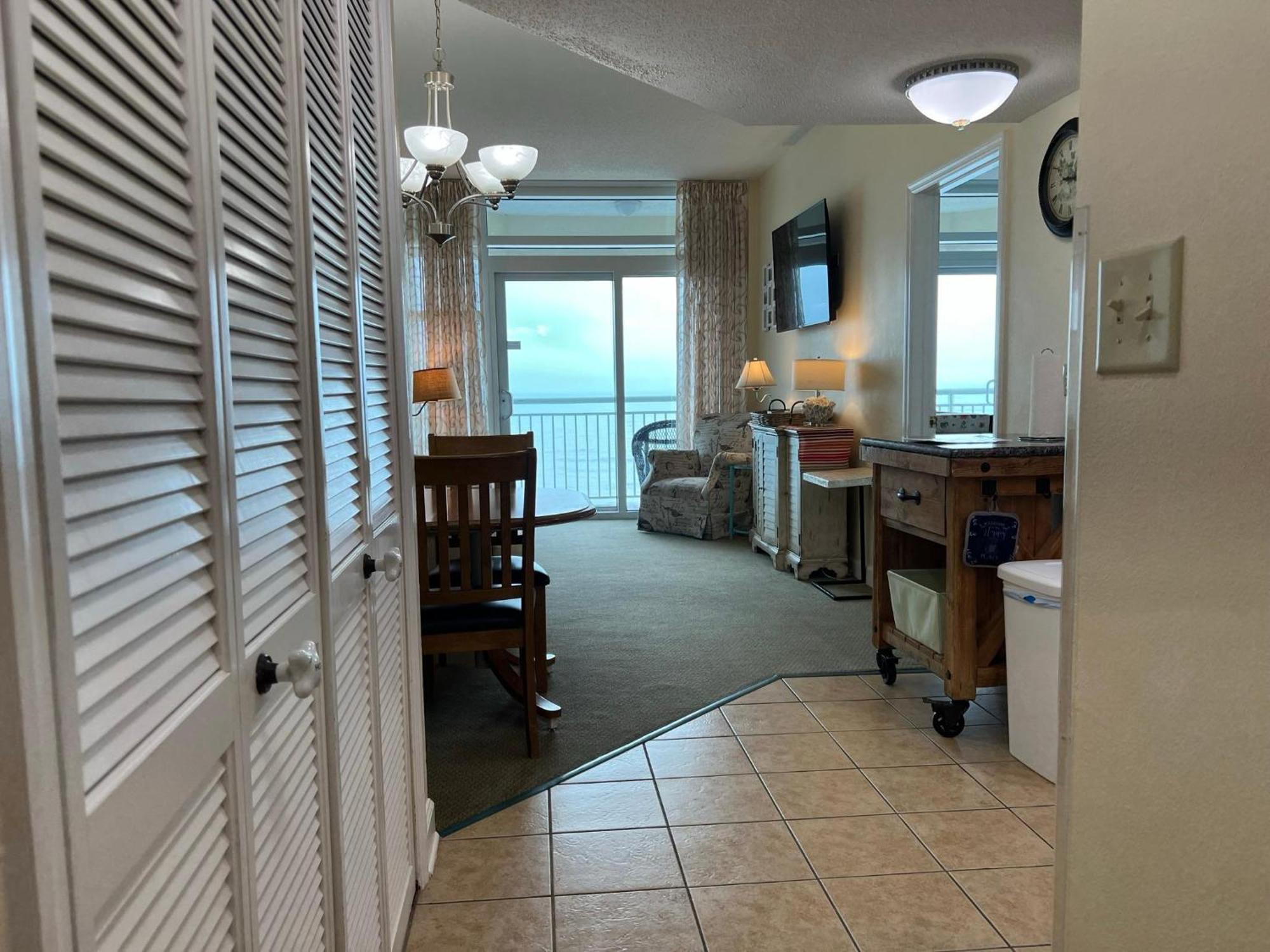Вилла 2501 S Ocean Blvd, 0811 - Ocean Front Sleeps 6 Миртл-Бич Экстерьер фото